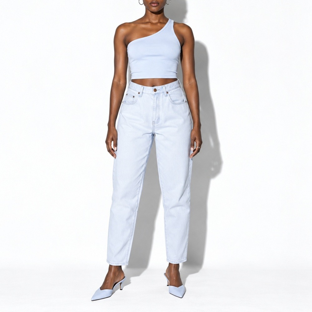 90s Vintage Bill Blass Easy Fit Jeans Womens 8 Light Blue Color Denim High Waist